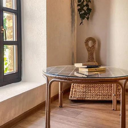 Historic With Pool And Incredible Views On The River And Landmarks Villa