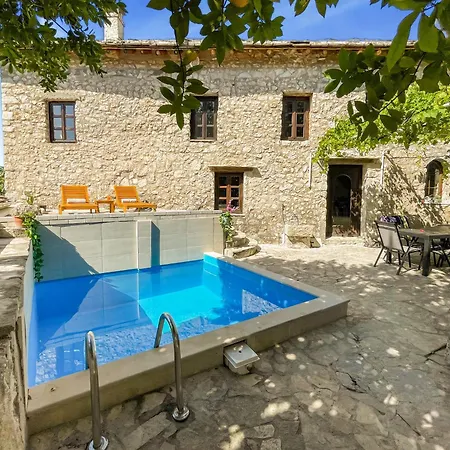 Historic With Pool And Incredible Views On The River And Landmarks Villa *