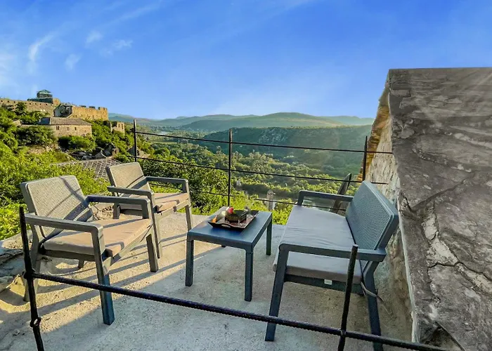 Villa Historic With Pool And Incredible Views On The River And Landmarks