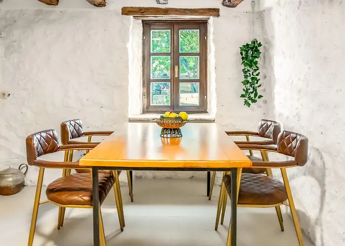 Historic With Pool And Incredible Views On The River And Landmarks Villa Pocitelj