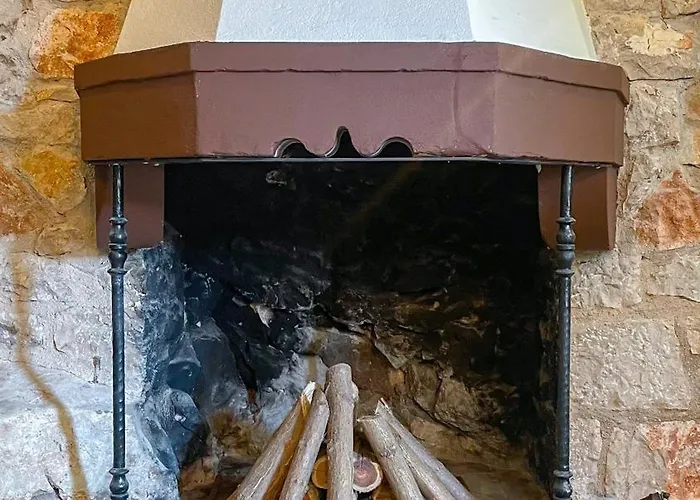 Villa Historic With Pool And Incredible Views On The River And Landmarks